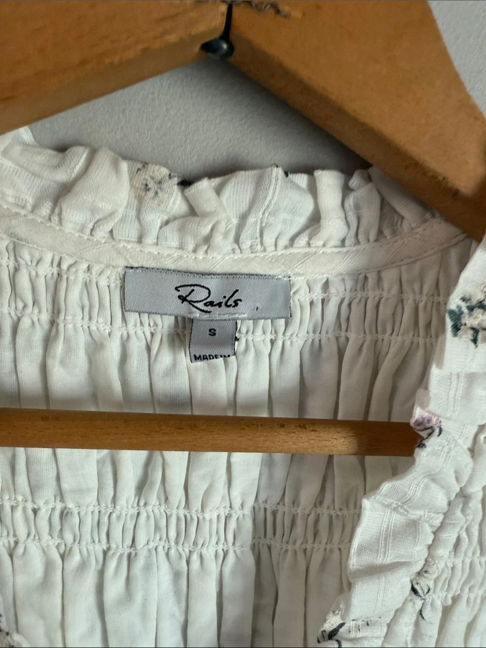 Rails Martine Lilac Roses, Smocked Top Small - Picture 6 of 6